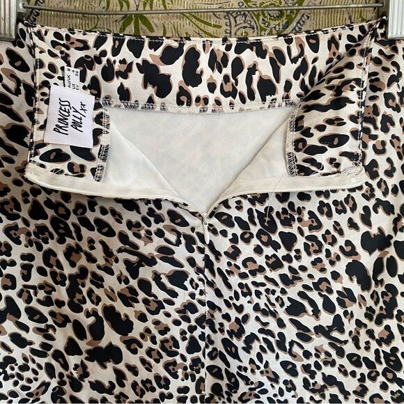 Princess Polly Yates Leopard Print Mini Skirt Size 4 - Picture 8 of 14